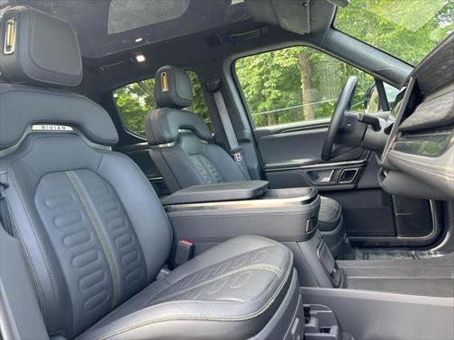 2022 Rivian R1T Adventure