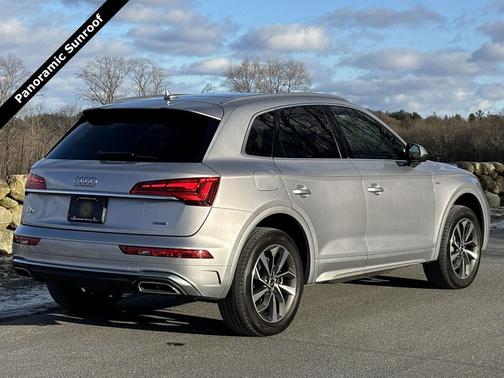 2022 Audi Q5 45 S line Premium Plus