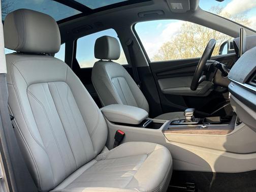 2022 Audi Q5 45 S line Premium Plus