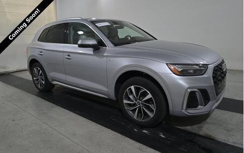 2022 Audi Q5 45 S line Premium Plus