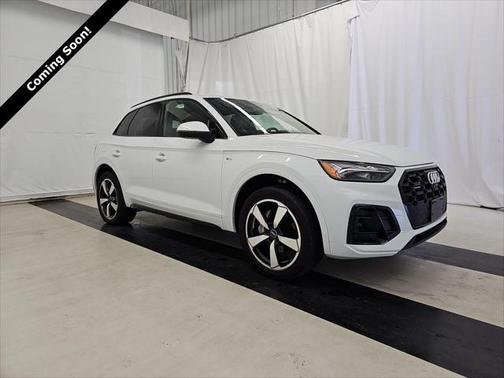 2023 Audi Q5 45 S line Premium Plus