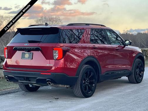 2023 Ford Explorer ST-Line