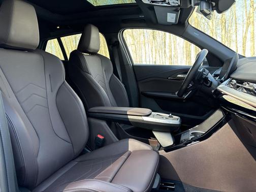 2025 BMW X2 xDrive28i