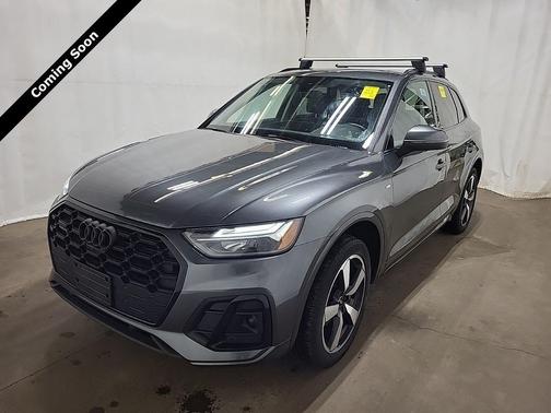 2022 Audi Q5 45 S line Premium Plus