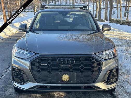 2022 Audi Q5 45 S line Premium Plus