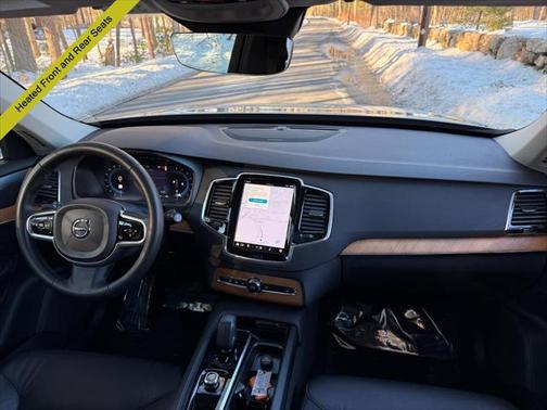 2024 Volvo XC90 B6 Plus Bright Theme 6-Seater