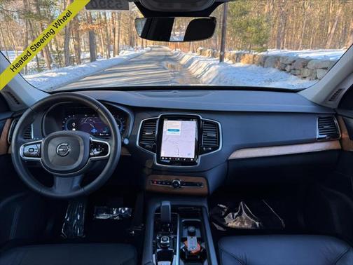 2024 Volvo XC90 B6 Plus Bright Theme 6-Seater
