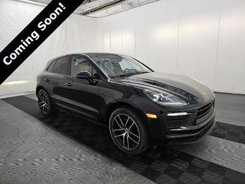 2022 Porsche Macan Base