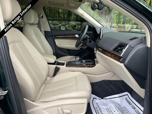 Azores Green Metallic 2018 Audi Q5 2.0T Premium Plus
