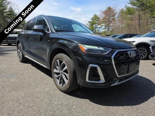 Mythos Black Metallic 2023 Audi Q5 45 S line Premium Plus