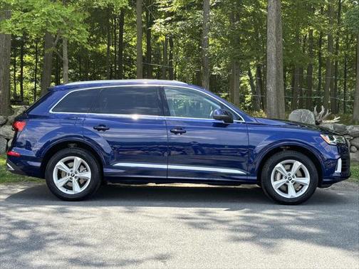 2022 Audi Q7 55 Premium