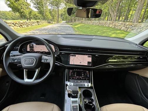2022 Audi Q7 55 Premium