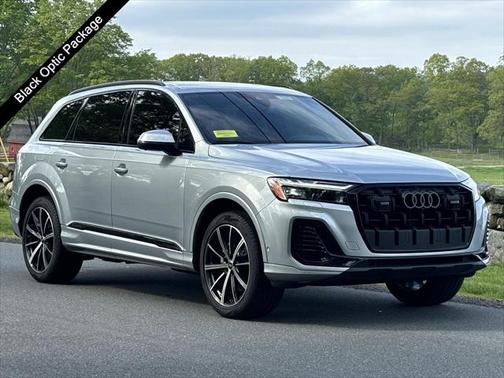 2025 Audi Q7 45 Premium Plus