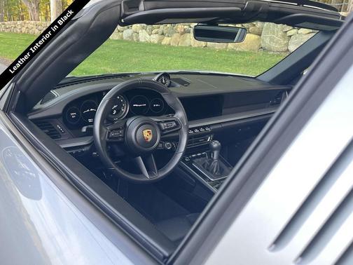 2022 Porsche 911 Targa 4S