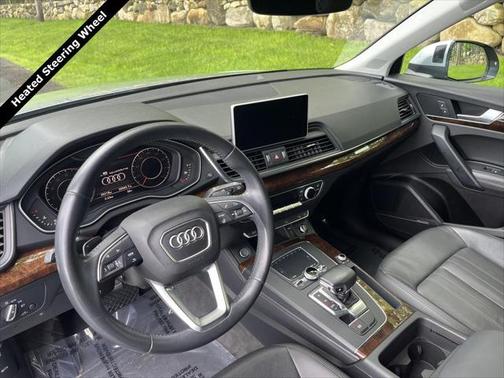 2020 Audi Q5 45 Premium Plus