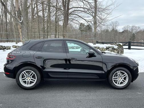 2018 Porsche Macan AWD