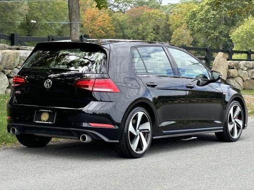 2019 Volkswagen Golf GTI 2.0T S 4-Door