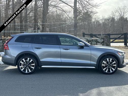 2020 Volvo V60 Cross Country T5