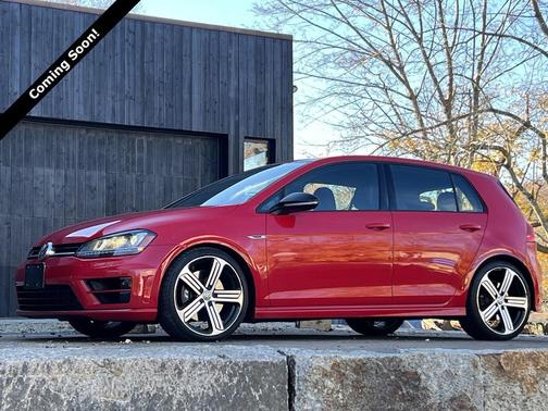 2016 Volkswagen Golf R 4-Door w/DCC & Navigation