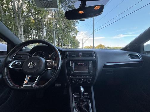 2017 Volkswagen Jetta GLI