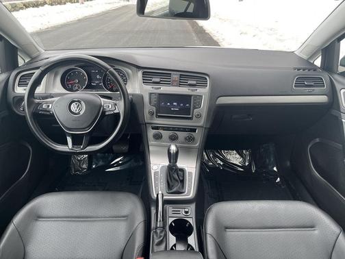 2017 Volkswagen Golf TSI Wolfsburg Edition 4-Door