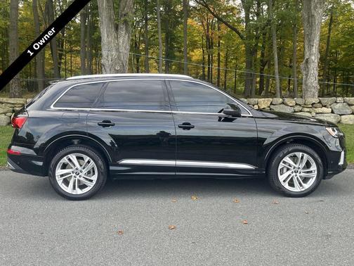 2023 Audi Q7 55 Premium Plus