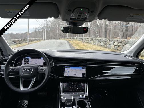 Navarra Blue Metallic 2023 Audi Q7 45 Premium Plus