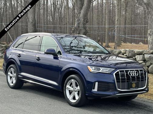 Navarra Blue Metallic 2023 Audi Q7 45 Premium Plus