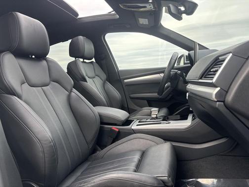 2023 Audi Q5 45 S line Premium Plus
