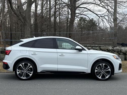 2023 Audi Q5 45 S line Premium Plus