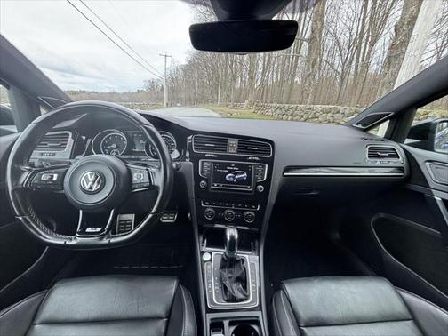 2017 Volkswagen Golf R 2.0T DSG