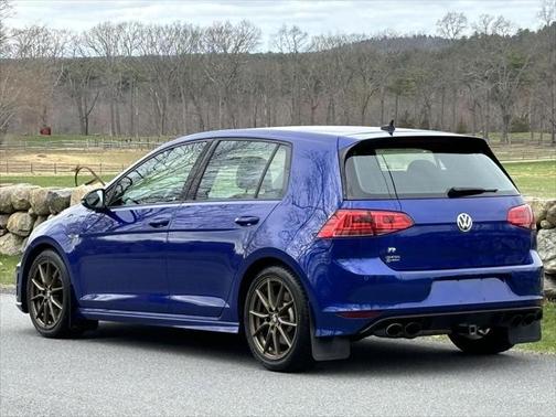 2017 Volkswagen Golf R 2.0T DSG