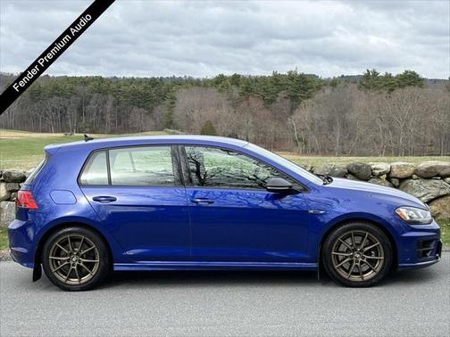 2017 Volkswagen Golf R 2.0T DSG