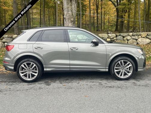 2022 Audi Q3 45 S line Premium Plus