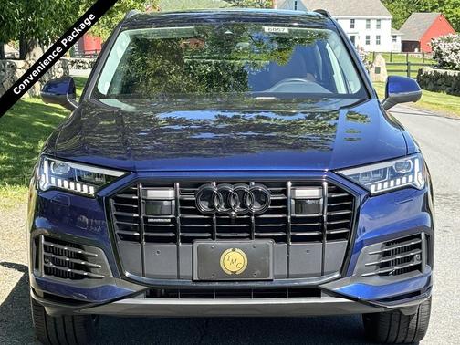 Navarra Blue Metallic 2023 Audi Q7 55 Premium Plus