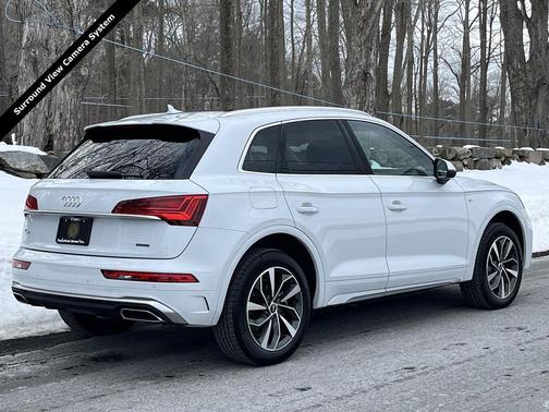 2022 Audi Q5 45 S line Premium Plus