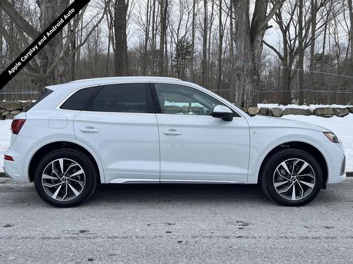 2022 Audi Q5 45 S line Premium Plus