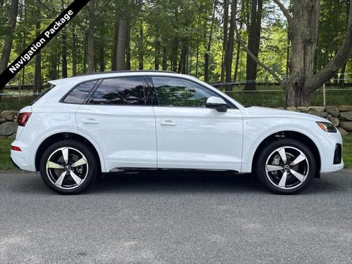 2023 Audi Q5 45 S line Premium Plus
