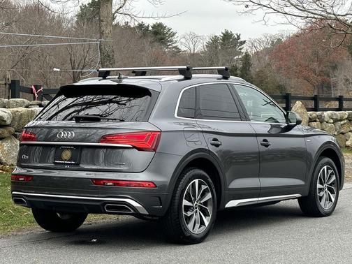 2022 Audi Q5 45 S line Premium Plus