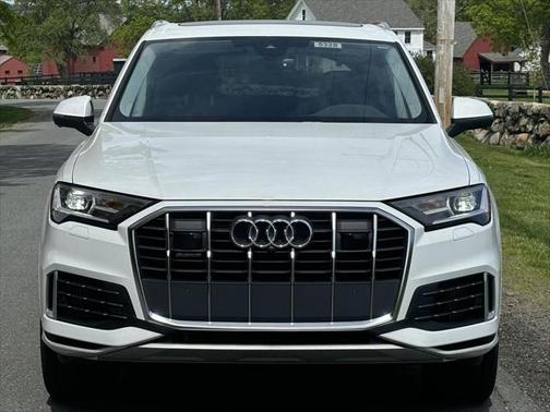 2023 Audi Q7 55 Premium Plus