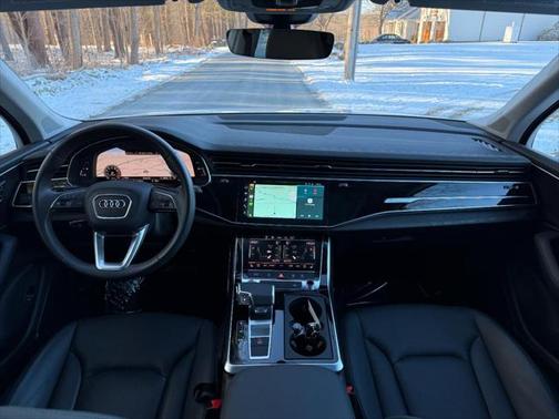 2023 Audi Q7 55 Premium Plus