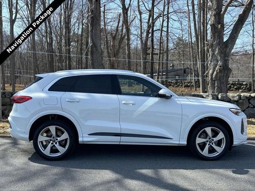 2025 Audi Q5 Premium Plus TFSI quattro S tronic