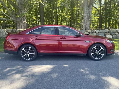 2015 Ford Taurus SHO