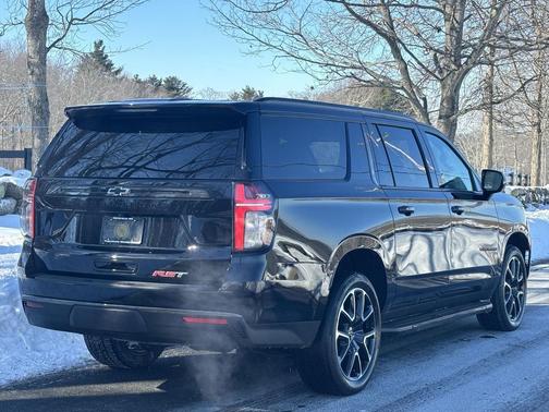 2021 Chevrolet Suburban RST