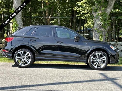 2022 Audi Q3 45 S line Premium Plus