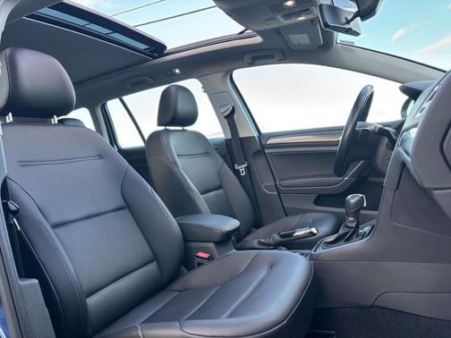 2018 Volkswagen Golf SportWagen TSI SE