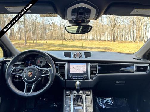 Volcano Grey Metallic 2017 Porsche Macan Macan S