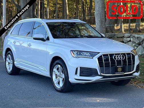 2024 Audi Q7 45 Premium Plus