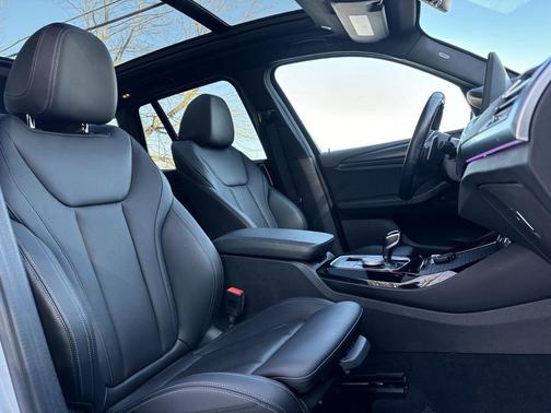 2023 BMW X3 M40i