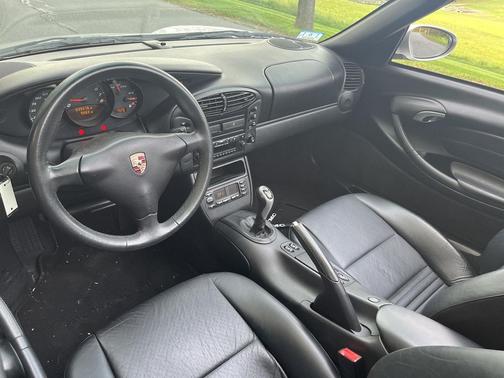 2002 Porsche Boxster Base